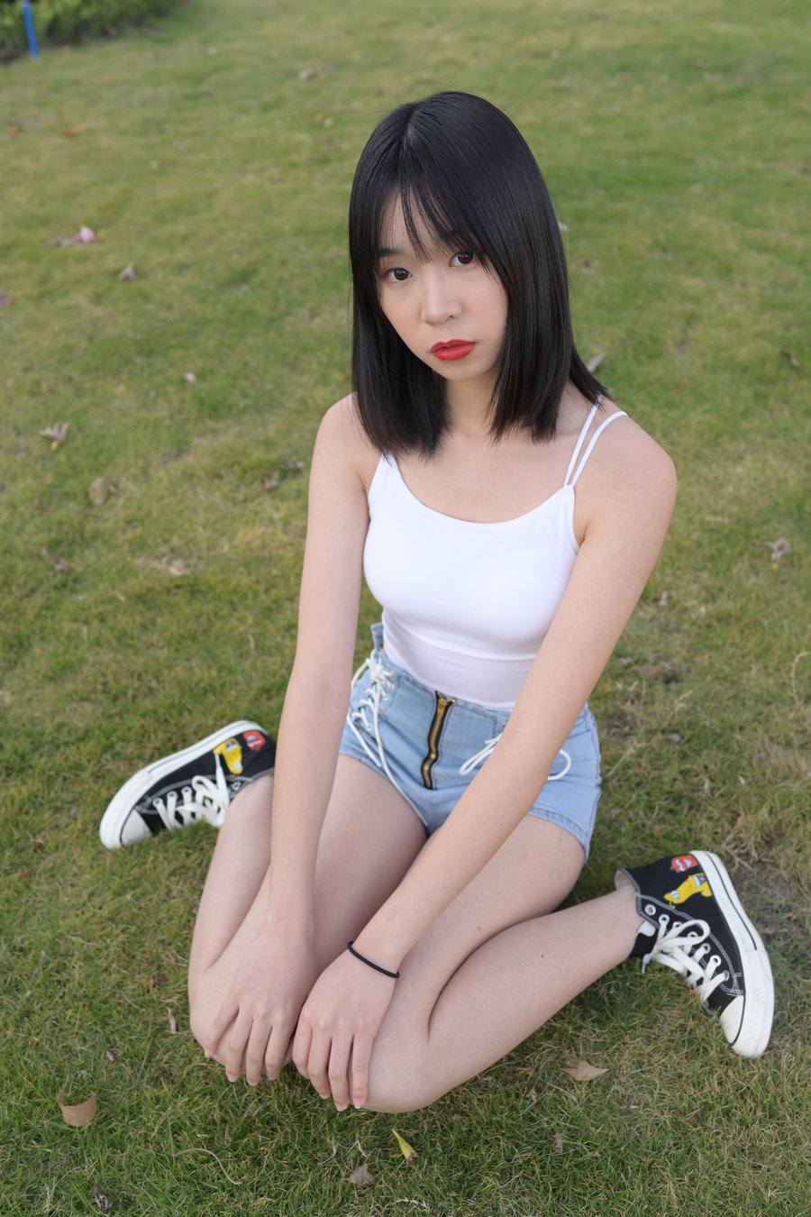 J0902 486P18V-15.3GB-哈哈图库