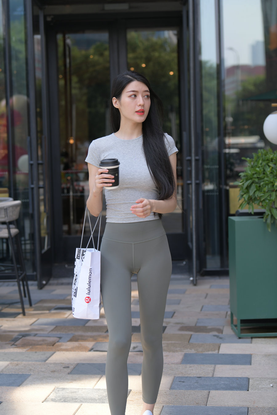 图片[4]-在外面逛街的瑜伽裤女孩J2240 449P1V-16.7GB-哈哈图库