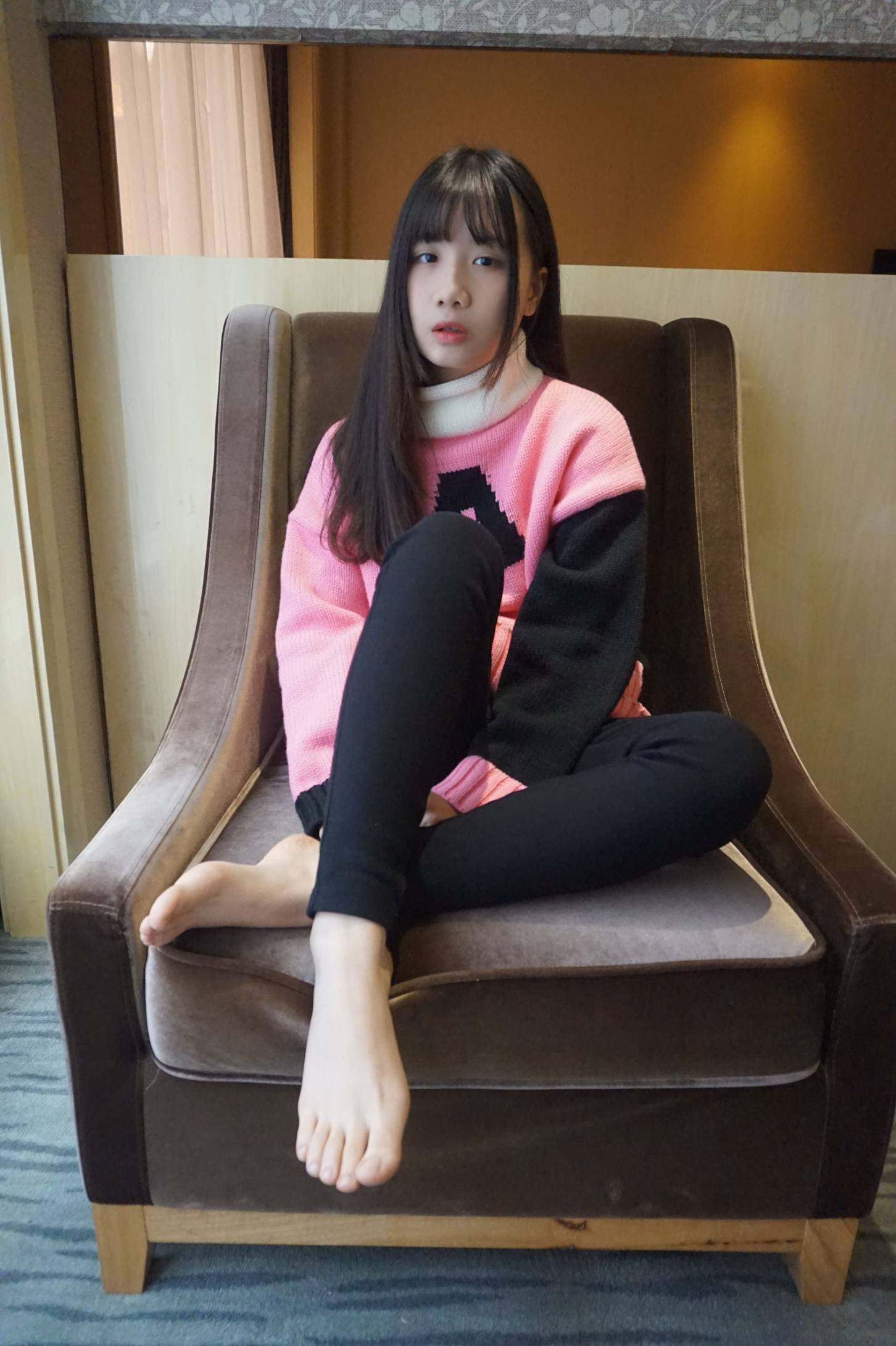 齐刘海的长发女孩【70P】20016-哈哈图库