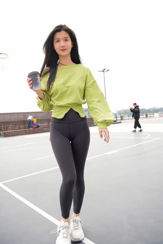 绿色瑜伽裤女孩很开心 J1519 1094P1V-27.6GB-哈哈图库