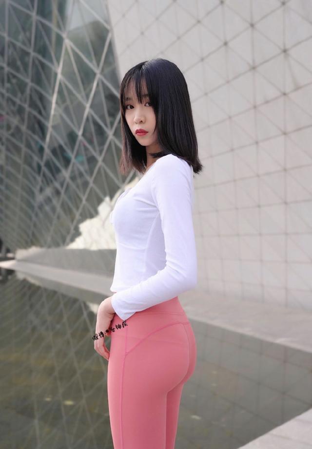 图片[4]-粉色瑜伽裤年轻女孩 J1311 417P17V-14.9GB-哈哈图库