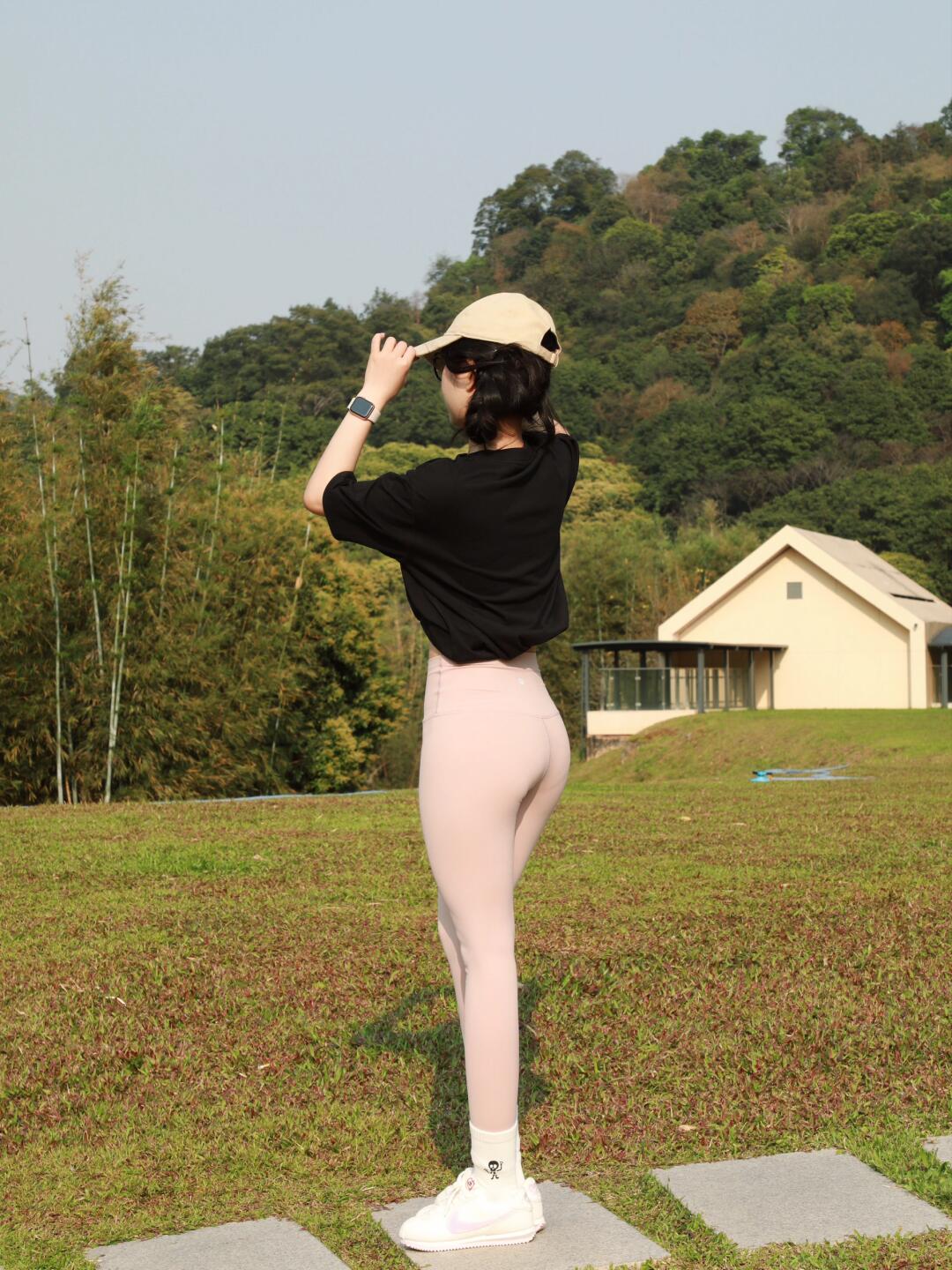 图片[2]-喜欢瑜伽的阳光快乐女孩【135P】04042-哈哈图库