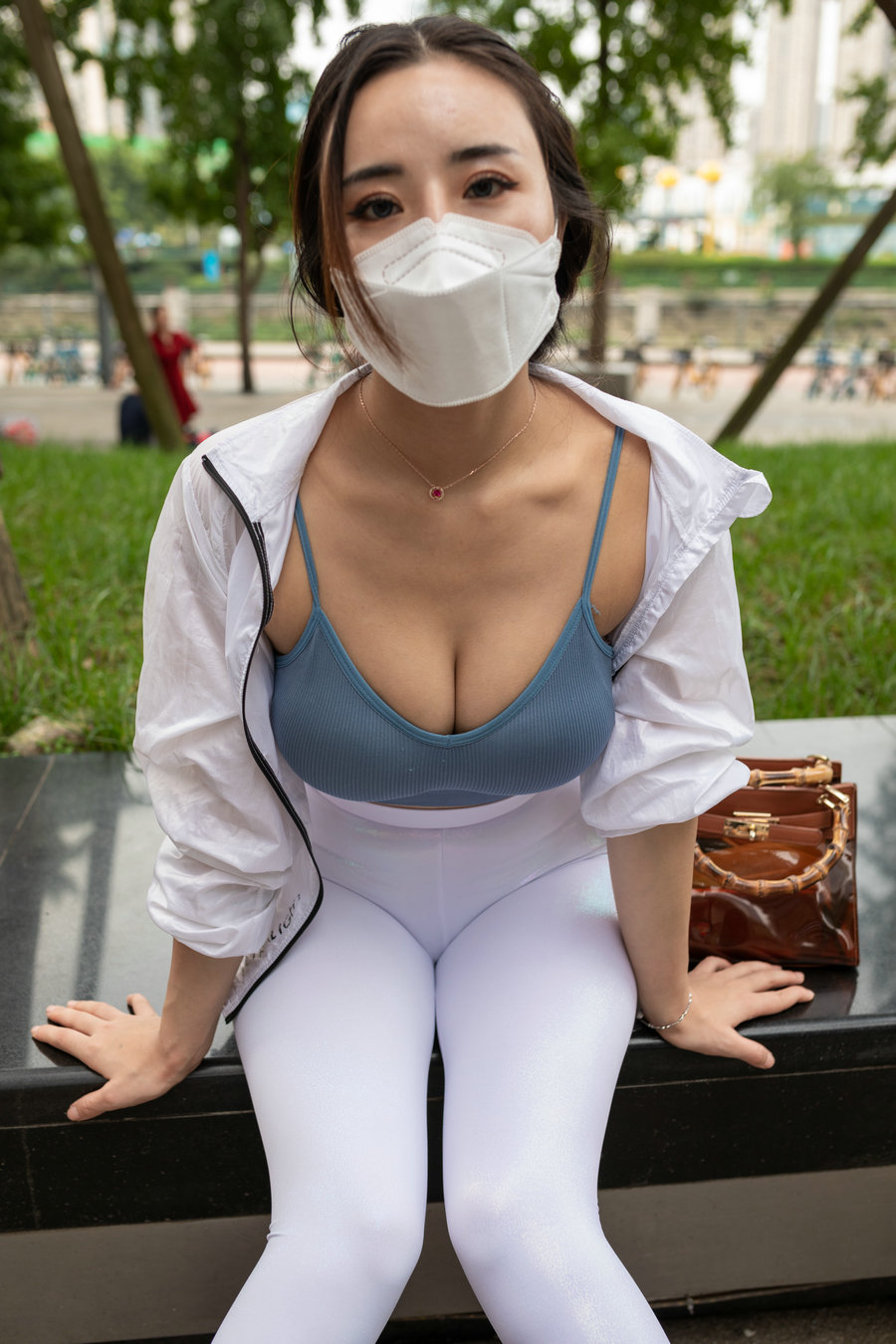 白色瑜伽裤女孩很漂亮 J1518 856P4V-30.0GB-哈哈图库