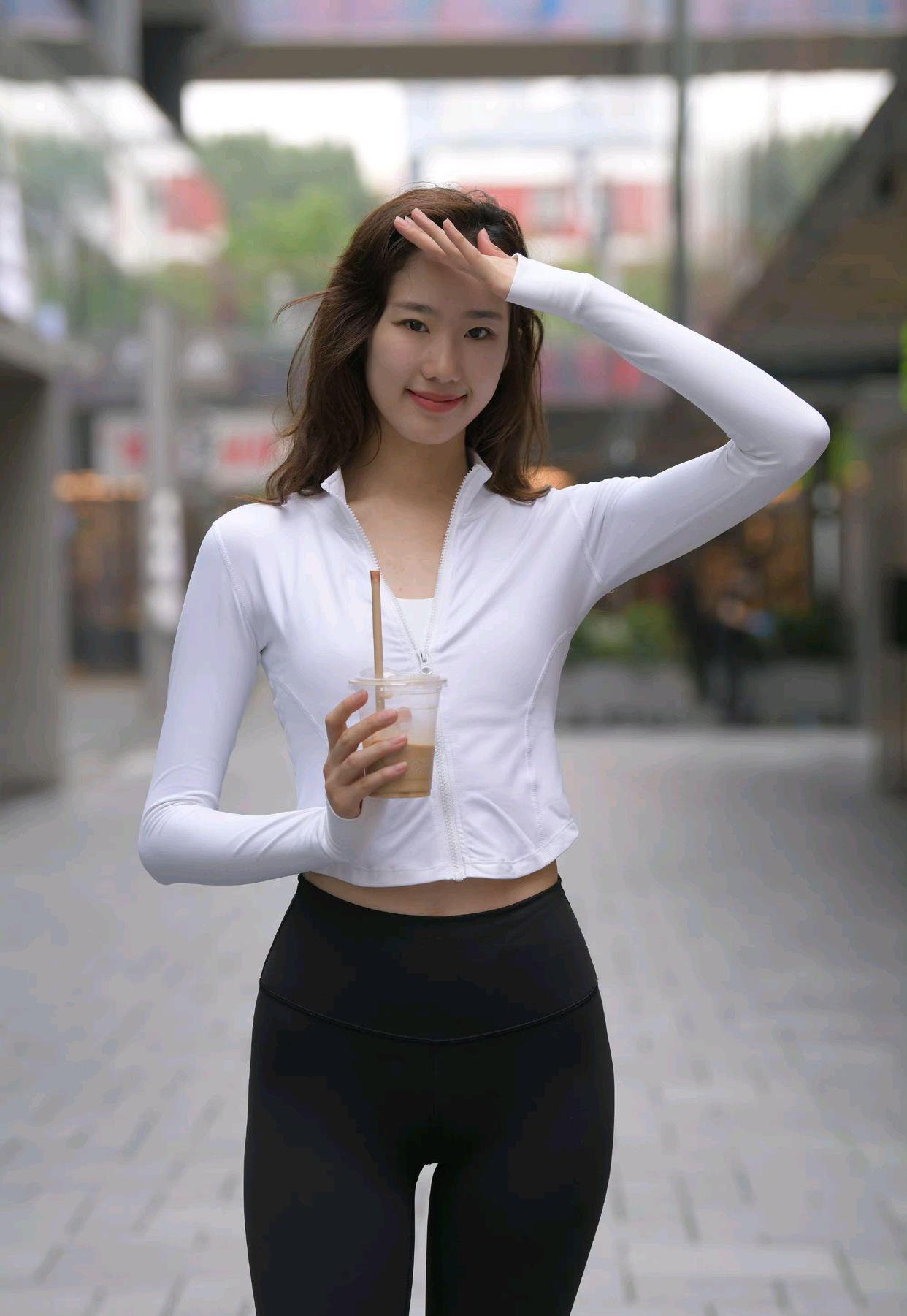 图片[4]-像刘亦菲的黑色瑜伽裤女孩J2237 340P1V-14.8GB-哈哈图库
