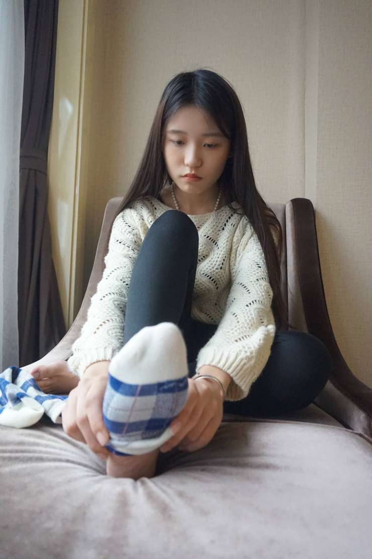 图片[5]-眼神很清澈的赤脚女孩【59P】20020-哈哈图库