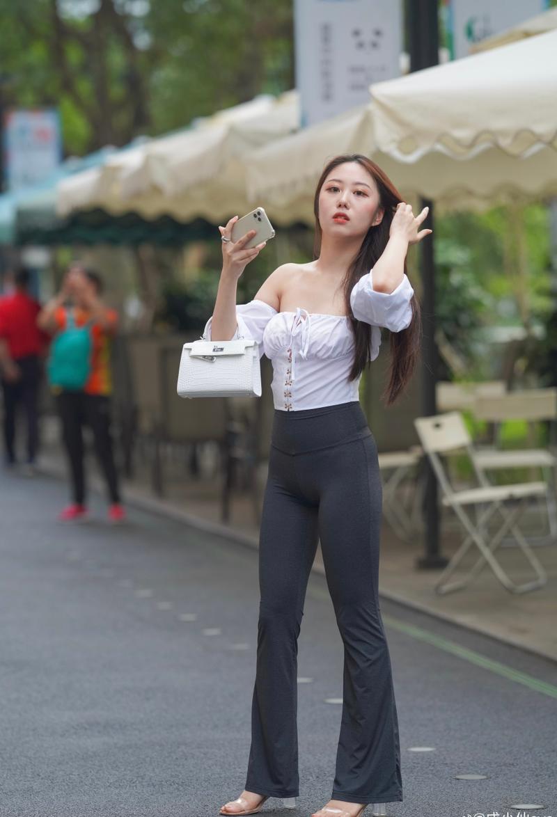 图片[2]-身材非常哇塞的瑜伽裤女孩  J1333 521P6V-21.6GB-哈哈图库
