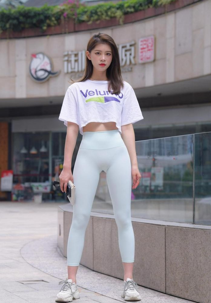 这个瑜伽裤女孩真的很漂亮 J1960 815P1V-28.9GB-哈哈图库