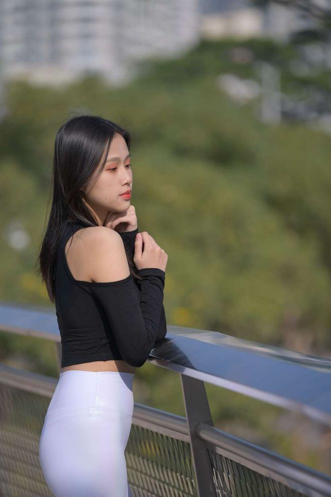 图片[4]-穿紧身白裤的端庄女孩 J1436 674P1V-22.2GB-哈哈图库