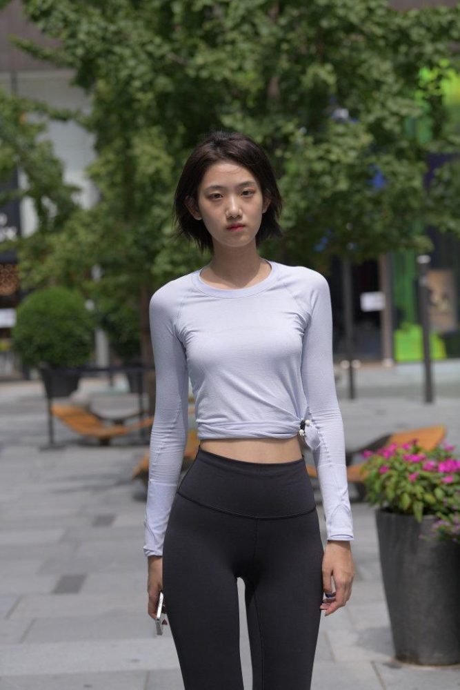 短发长腿的女生J2791 292P-5.71GB-哈哈图库