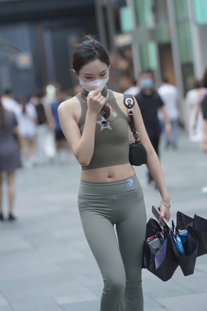 戴口罩的瑜伽裤小女人J3557 133P-1.43GB-哈哈图库