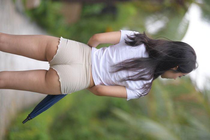 在郊外的长发热裤姑娘【388P】00022-哈哈图库