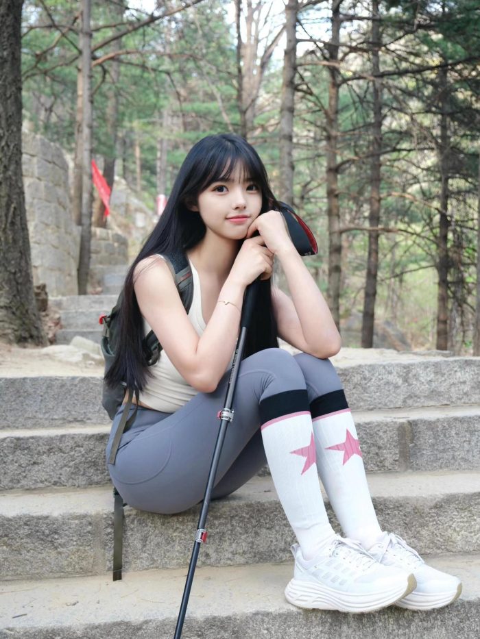 爱爬山的瑜伽裤MM，太甜美了！~-哈哈图库